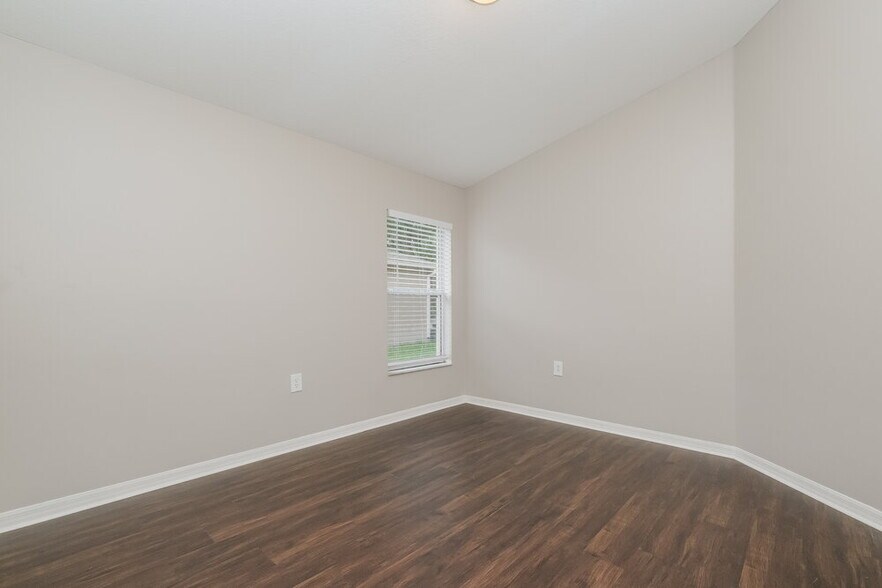 Building Photo - 18530 Kentisbury Ct