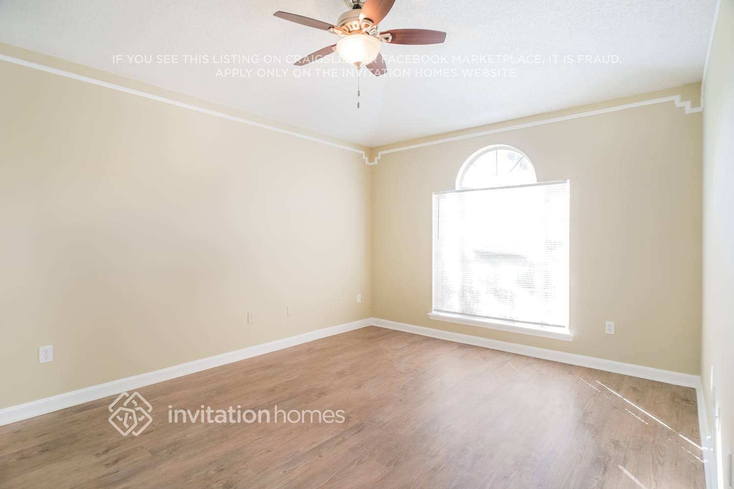 Building Photo - 6087 Alpenrose Ave