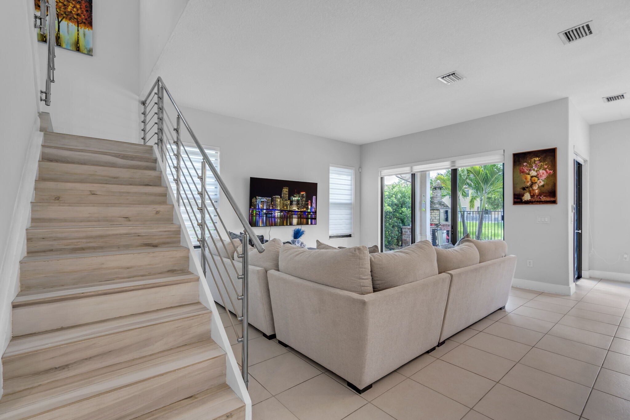 Building Photo - 3332 W 95th Ter