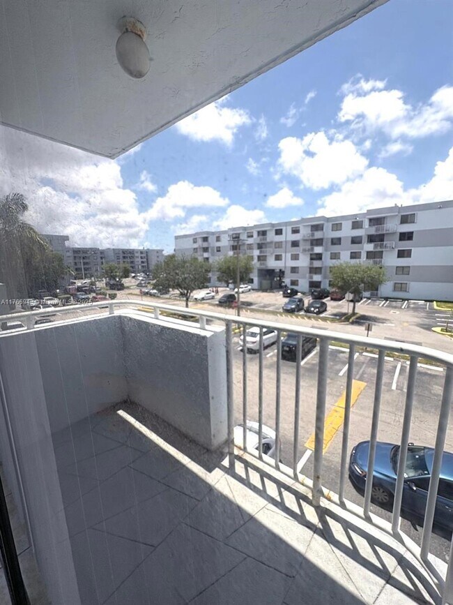 Building Photo - 8261 NW 8th St