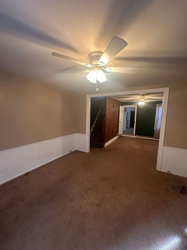 Building Photo - 451 Cherry St