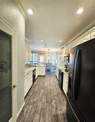Building Photo - 4508 Fern Valley Dr
