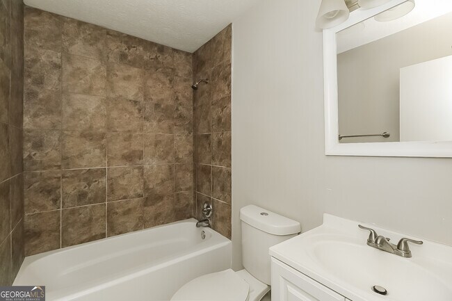 Building Photo - 7025 Winkfield Pl