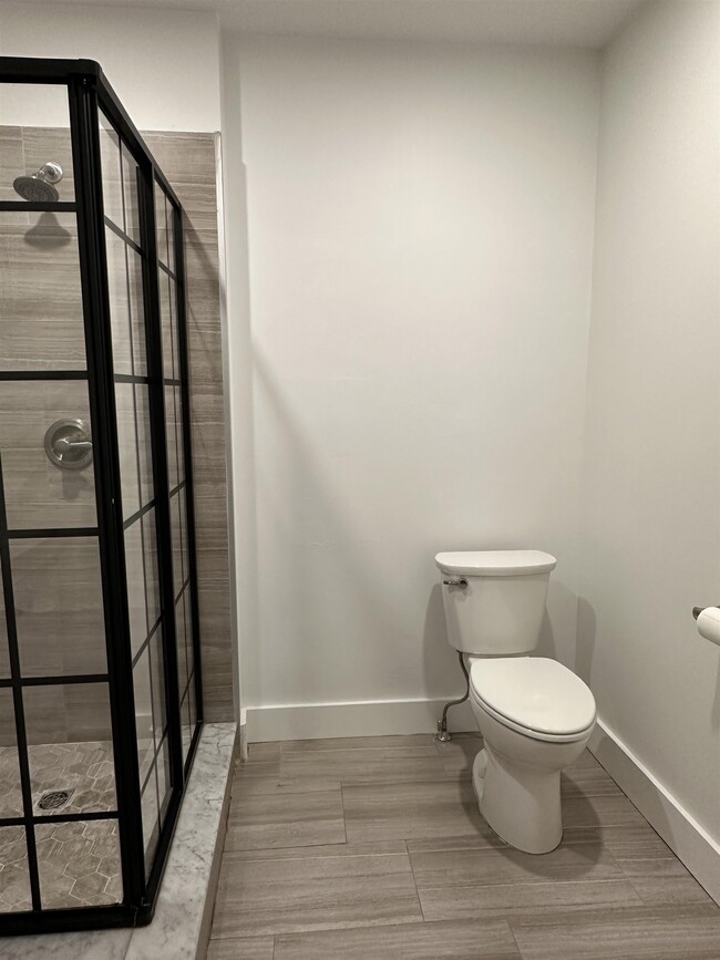 Building Photo - 4 Elliot St