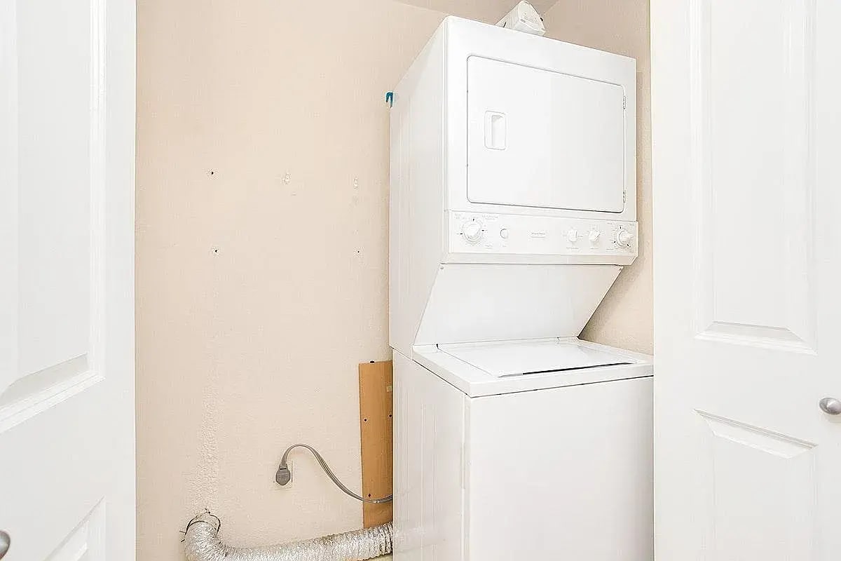 Building Photo - 11303 NE 128th St