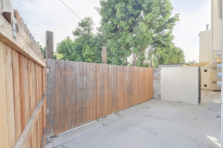 Building Photo - 17054 A Ln