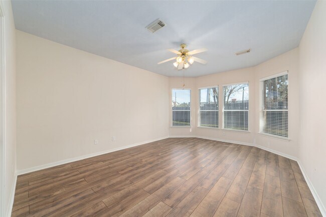 Building Photo - 2638 Long Leaf Dr