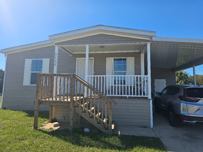 Building Photo - 9722 Scepter Ave