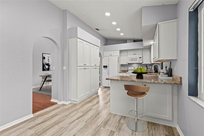 Building Photo - 9447 Ashley Dr