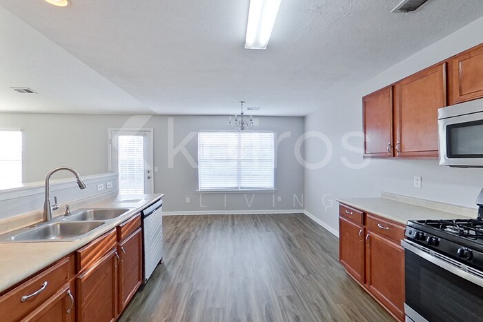 Building Photo - 261 Alexander Pointe Dr