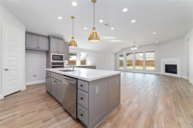 Building Photo - 624 Cape Capri Dr