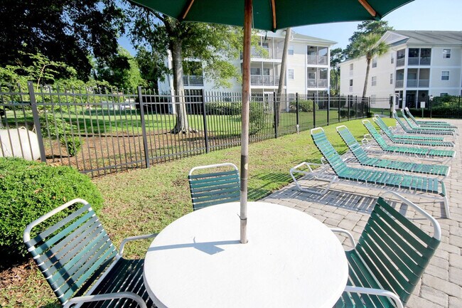 Building Photo - 485 White River Dr