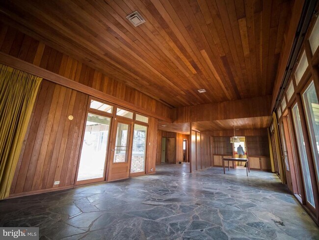 Building Photo - 4313 Woodlark Dr