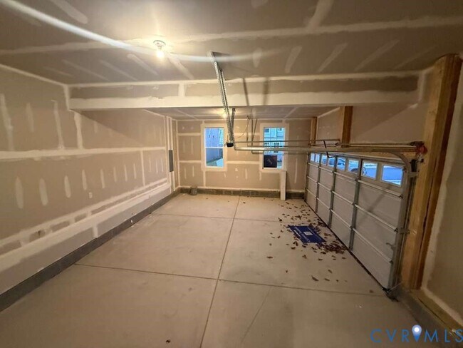 Building Photo - 6454 Fennec Run