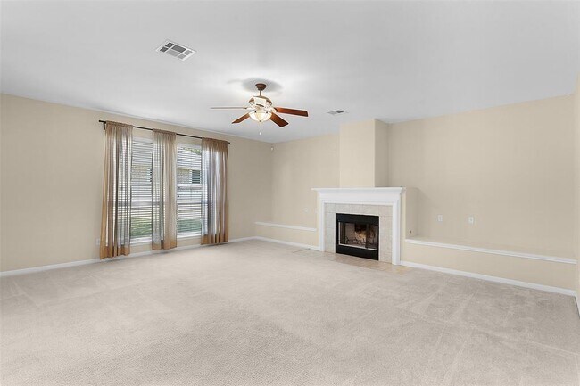 Building Photo - 3206 Luminoso Ln E