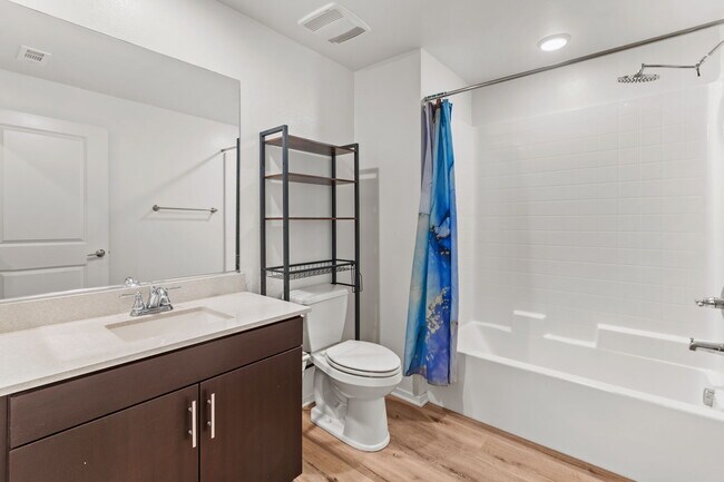 Building Photo - 1205 Calle Seabass