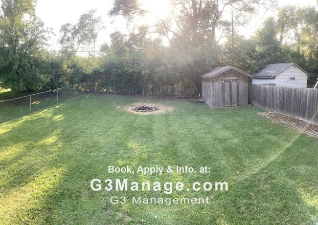 Building Photo - 5052 Walsh Dr