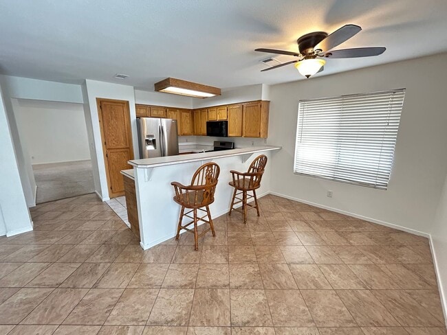 Building Photo - No HOA! 4 Bedroom 2.5 Bath with Pool!