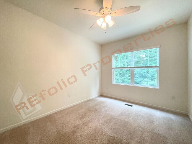 Building Photo - Great Location! 2 Story 3 Bedroom 1 Car-Garage End Unit Town Home with Community Pool  @ 55 James...