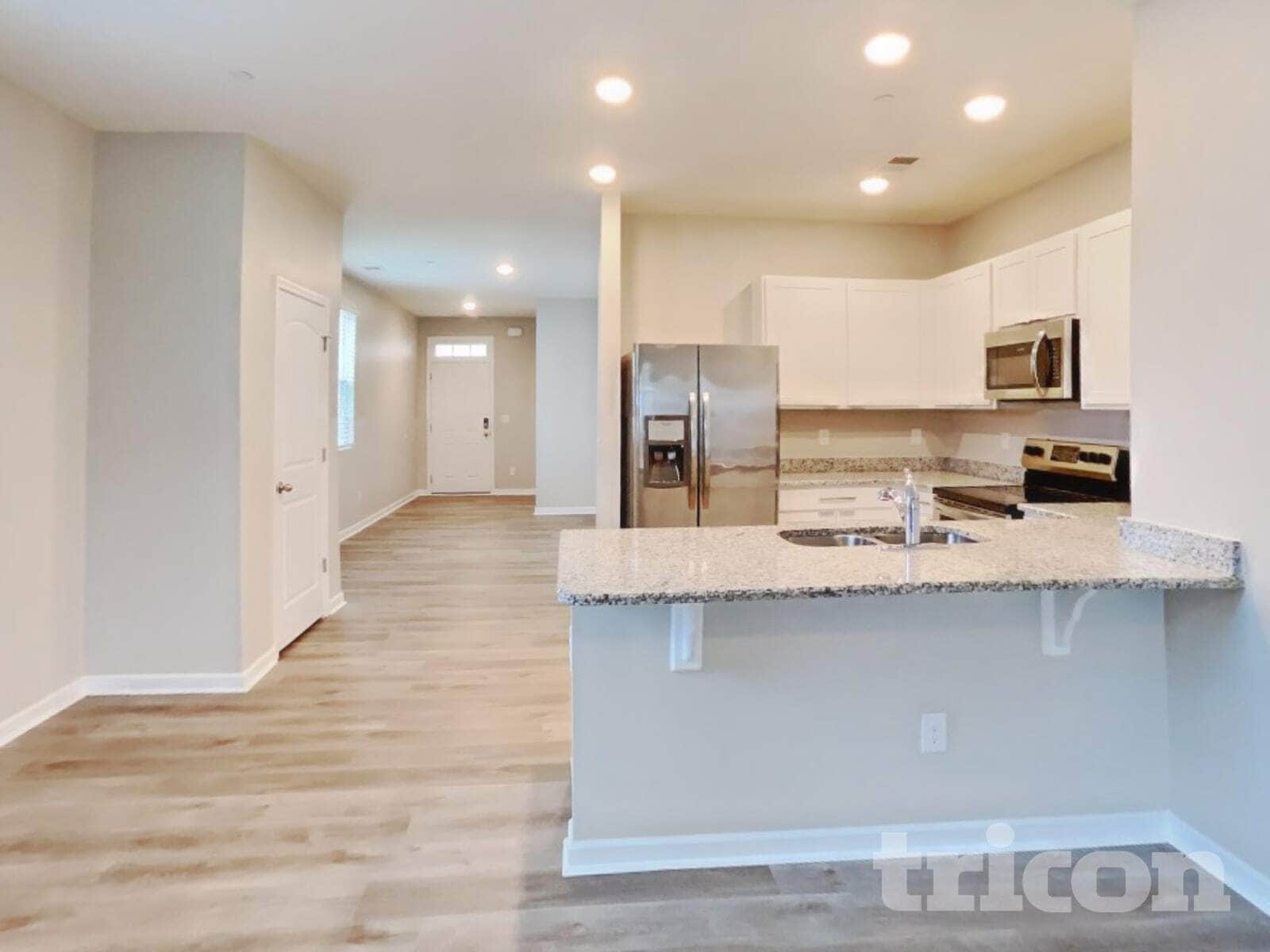 Building Photo - 338 Victory Cir