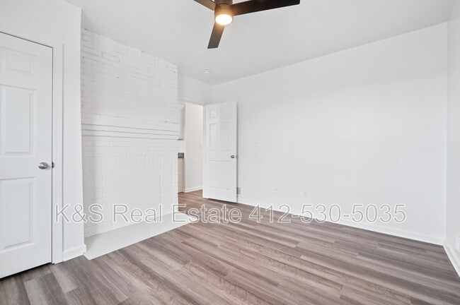 Building Photo - 477 Norton St