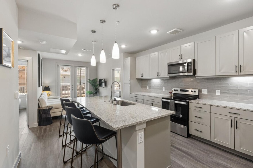 Building Photo - 5820 1/2 Cameron Road-SI FL1-ID1364166P