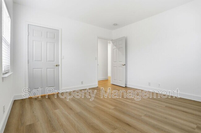 Building Photo - 2625 Howe St