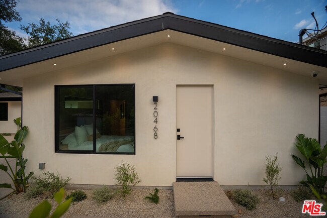 Building Photo - 20466 Miranda St