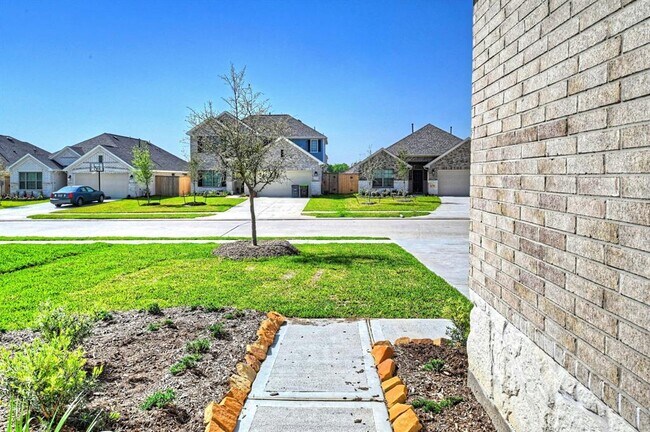 Building Photo - 2642 Blue Abbot Dr