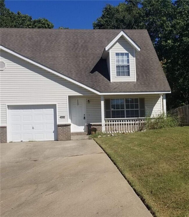 Primary Photo - 3044 W Marigold Dr