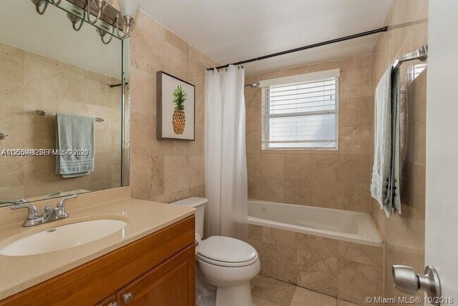 Building Photo - 1140 99th St