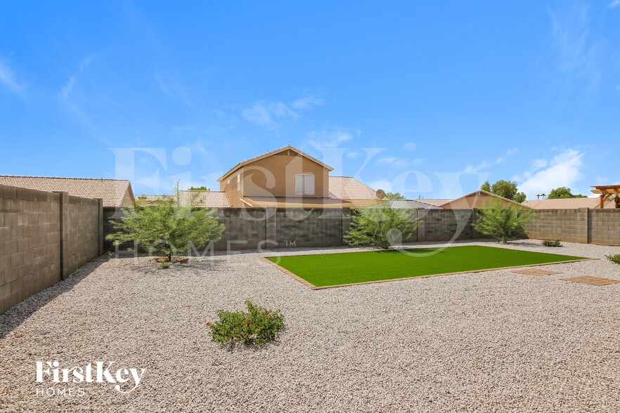 Building Photo - 6396 N 81st Dr