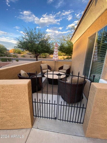 Building Photo - 854 S San Marcos Dr