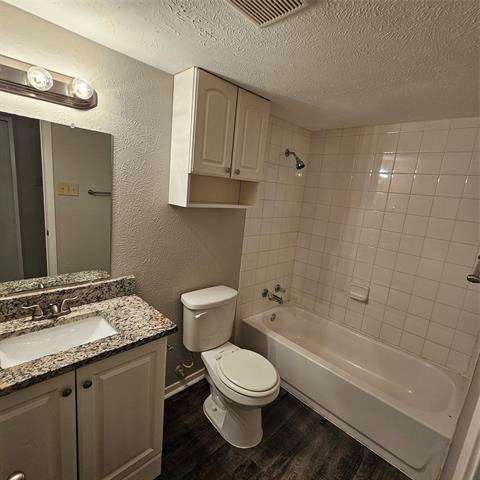 Building Photo - 3937 O'Hare Dr