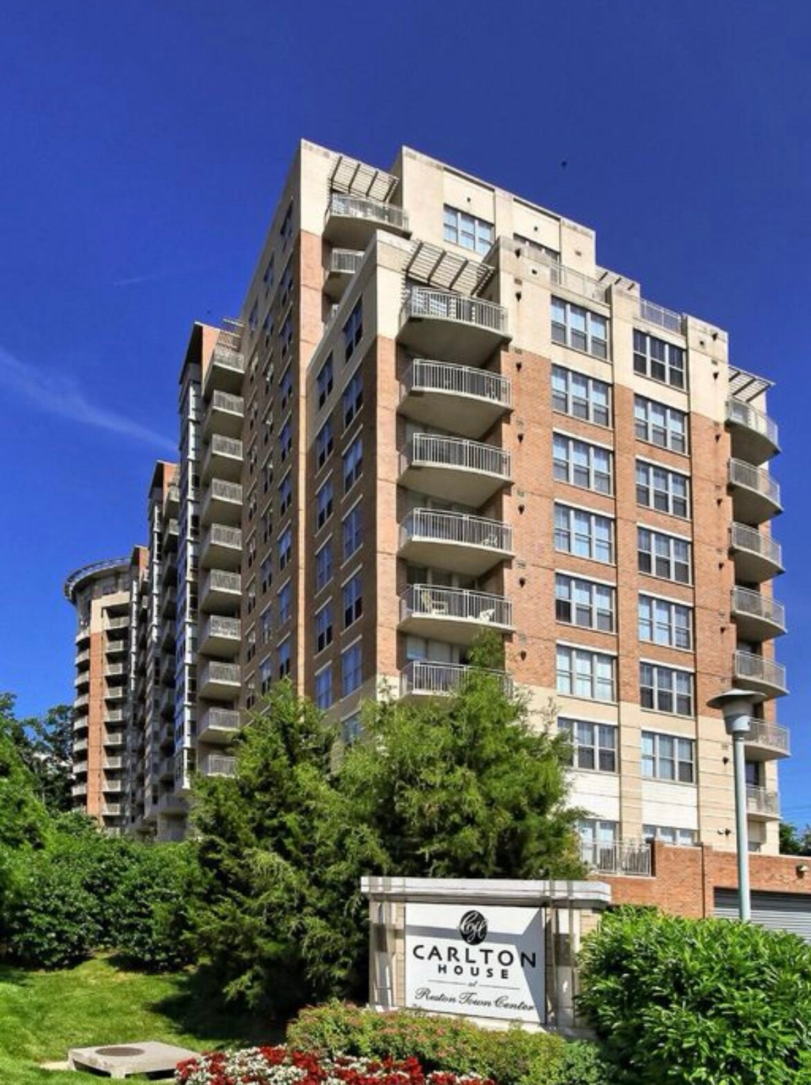 Building Photo - 11800 Sunset Hills Rd