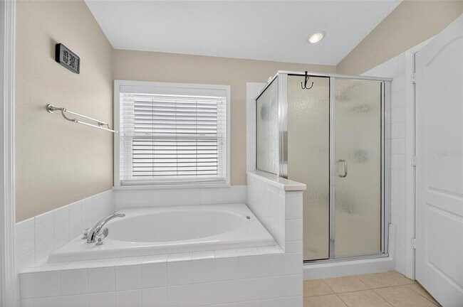Building Photo - 12414 Cedarfield Dr