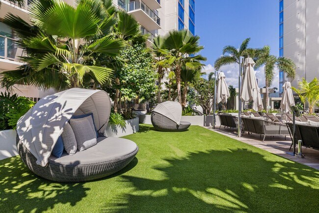 Building Photo - Sky Ala Moana West #1508 - Live in the heart of Honolulu!
