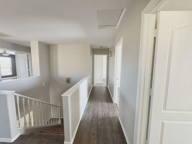 Building Photo - 4BR / 2.5BA Home with Expansive Lot – 2-Car Garage, Community Pools & Golf