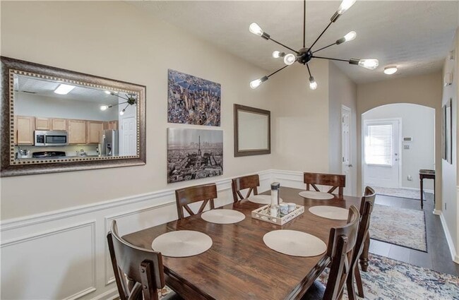 Building Photo - 2230 Hawks Bluff Trail NW
