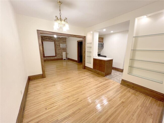 Building Photo - 1204 Harmon Pl