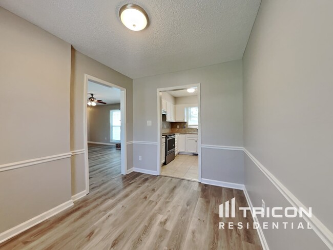 Building Photo - 5404 Trenburg Ct