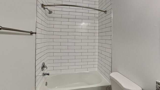 Building Photo - 4028 SW 7th Pl