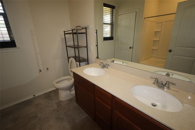Building Photo - 17009 Gibbons Path