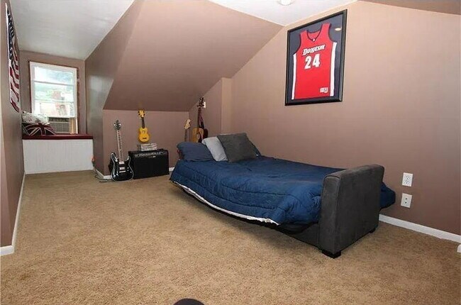 Building Photo - Charming 2BR South Side Home | Updated Kitchen w/ Dishwasher | Prime Pittsburgh Location