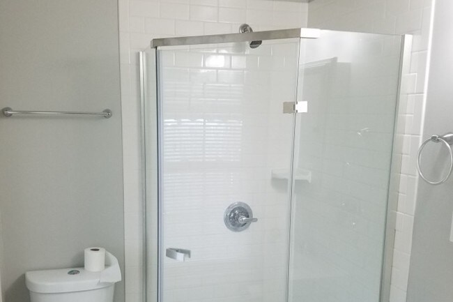 Building Photo - 413 Gittings St