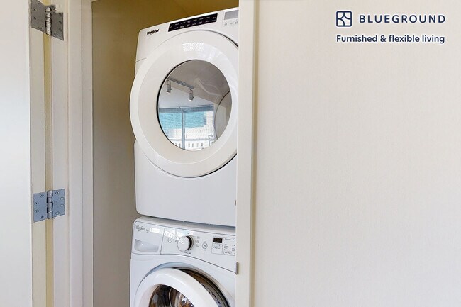 Building Photo - 27 Barker Ave