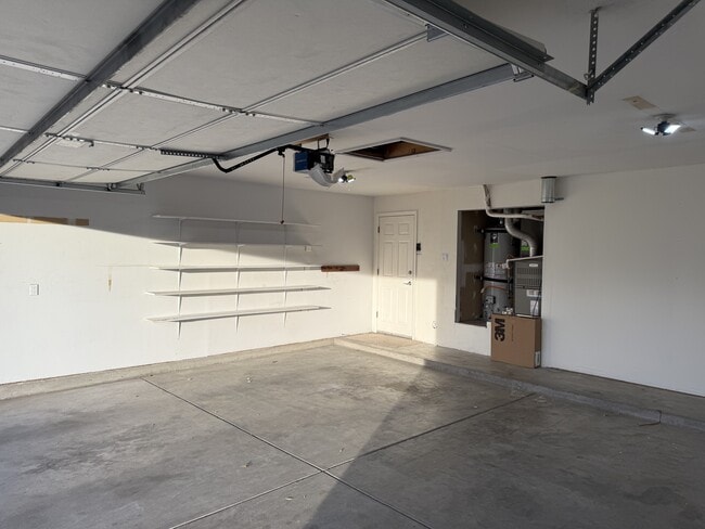 Building Photo - 10538 Olympic St NW