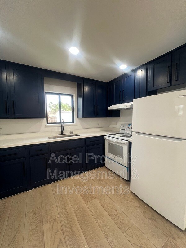 Building Photo - 2616 Quince Ave