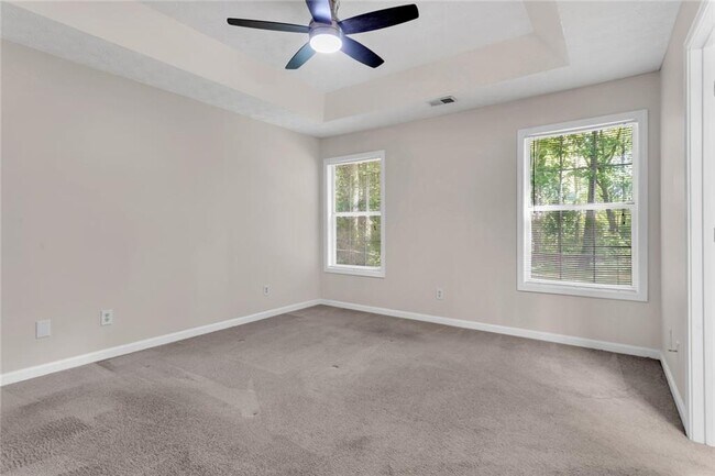 Building Photo - 878 Grindstone Dr SW