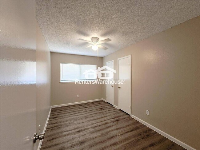 Building Photo - 3207 Glade Springs Dr